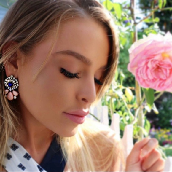 Juliet Vintage Style Earrings - Picture 8 of 8